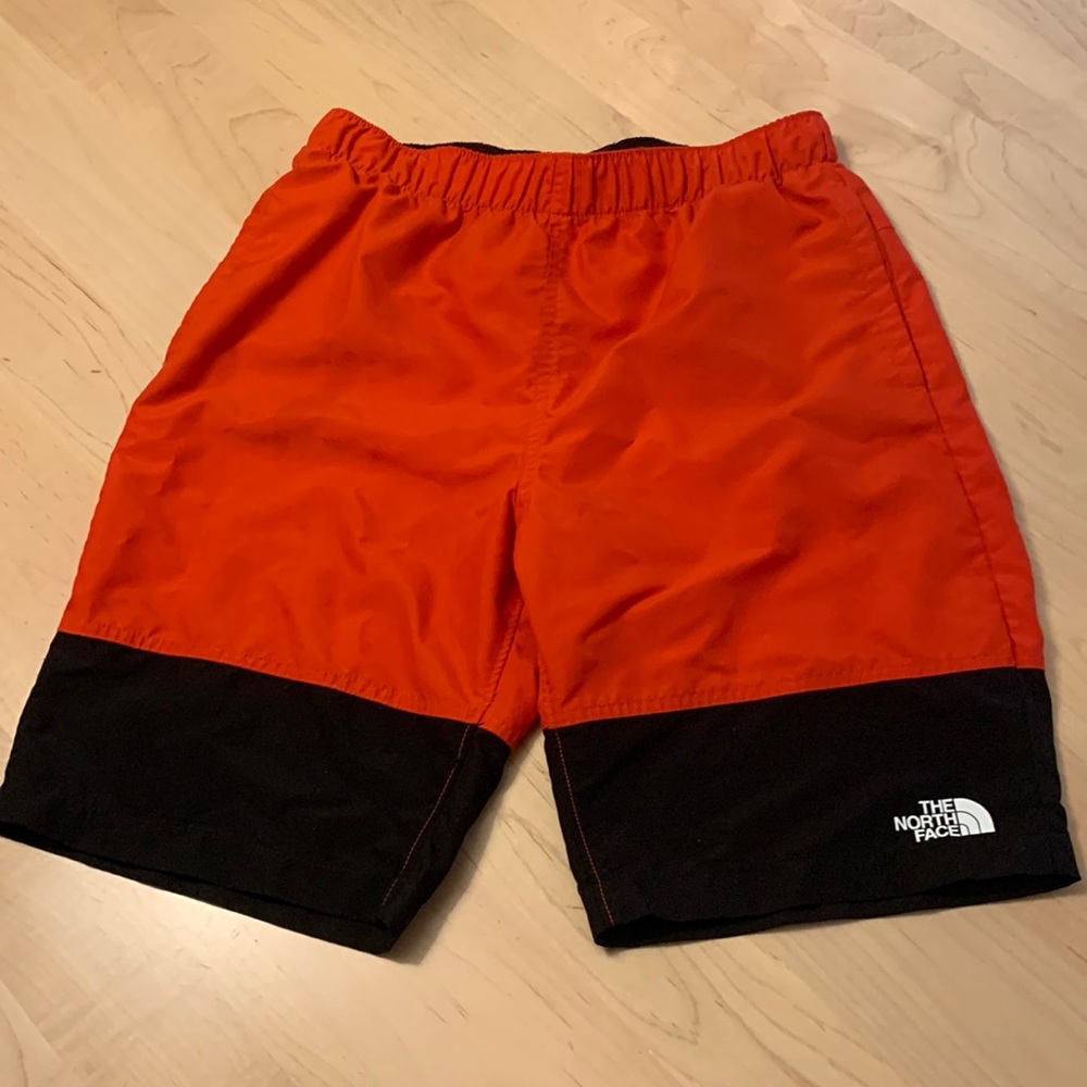 NWOT Big Boys 18-20 North Face Flash Dry Boys Swim Trunks Board Shorts